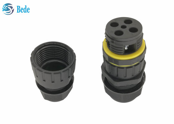 IP 68 জলরোধী তারের সংযোগকারী 3 পিন আউটপুট 2~4 তার উচ্চ ভোল্টেজ এবং উচ্চ কারেন্ট সহ্য করে