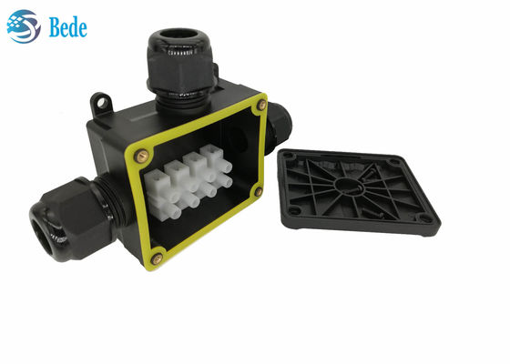 IP68 জলরোধী জংশন বক্স আবহাওয়ারোধী আউটলেট বক্স 3 চ্যানেল 450V T প্রকার