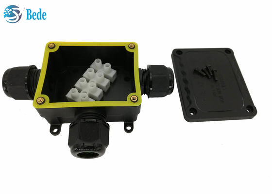 IP68 জলরোধী জংশন বক্স আবহাওয়ারোধী আউটলেট বক্স 3 চ্যানেল 450V T প্রকার